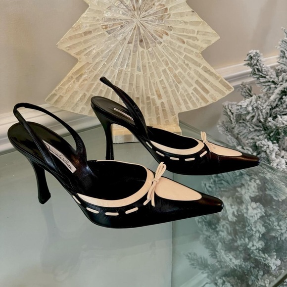 Oscar De La Renta - Vintage Black&Cream Slingback Heels - Picture 5 of 7